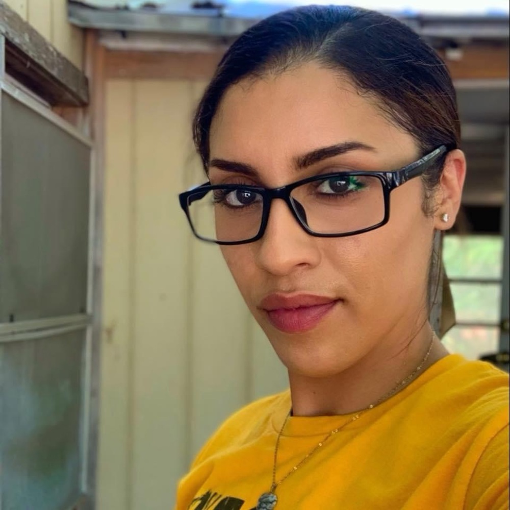 Meet your Posher, Sasha